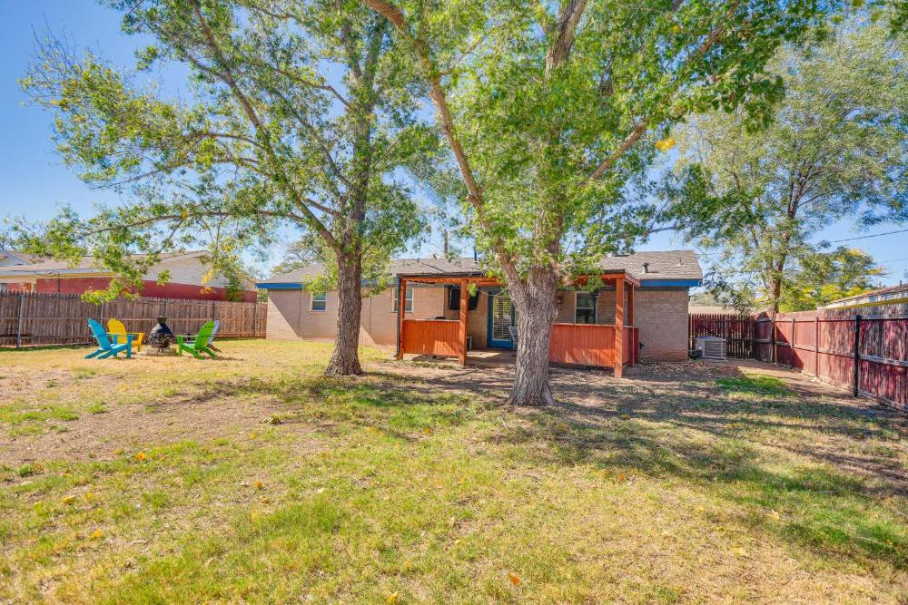 Cozy Home with Fire Pit Drive to Palo Duro Canyon!